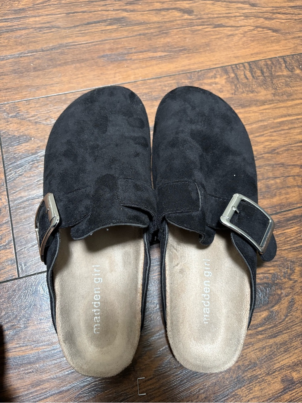 Madden Girl Black Suede Clogs Women’s Size 8 Buckle Comfort Slip On Shoes - Picture 7 of 8